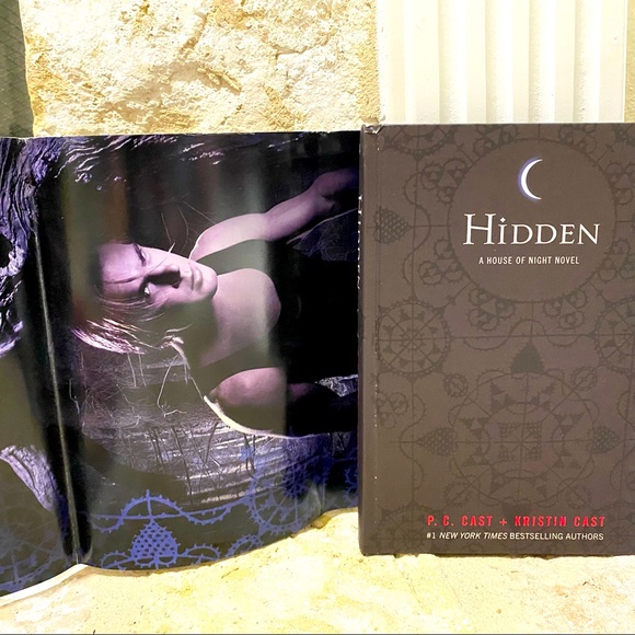 House of Night Series  - lot of 5 books - Picture 4 of 7